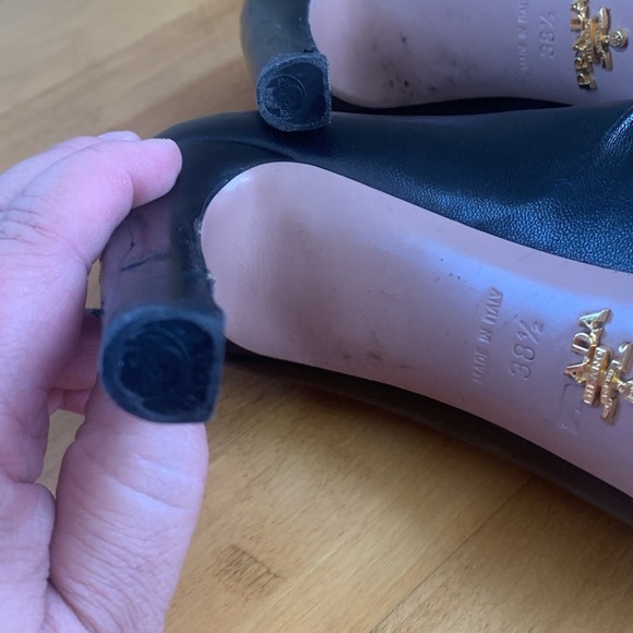 Prada Black Leather Full Coverage Bootie Pumps IT38.5 US8.5 Ruched GUC Platform - Picture 7 of 14